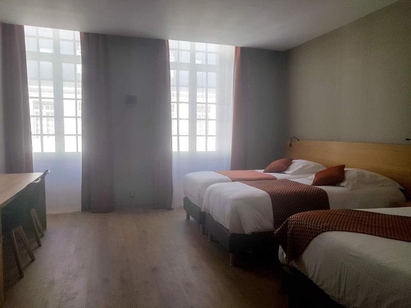 Hotel Le Castel D'Alti Bagnères-de-Luchon Exterior foto